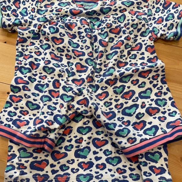 Hatley girls pajamas size 6 - Picture 3 of 3
